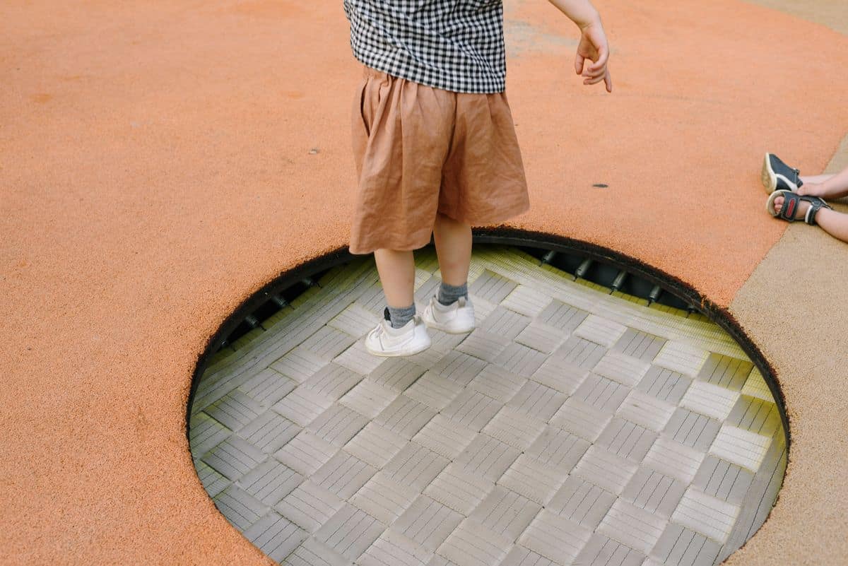 Trampoline